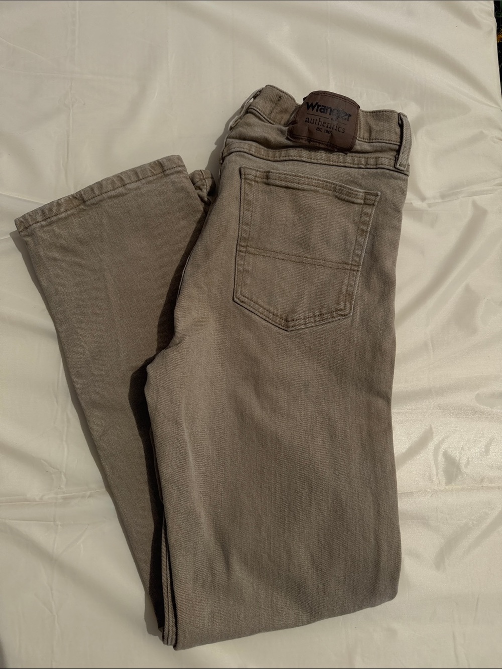 Wrangler Men’s Taupe Slim Straight Jeans